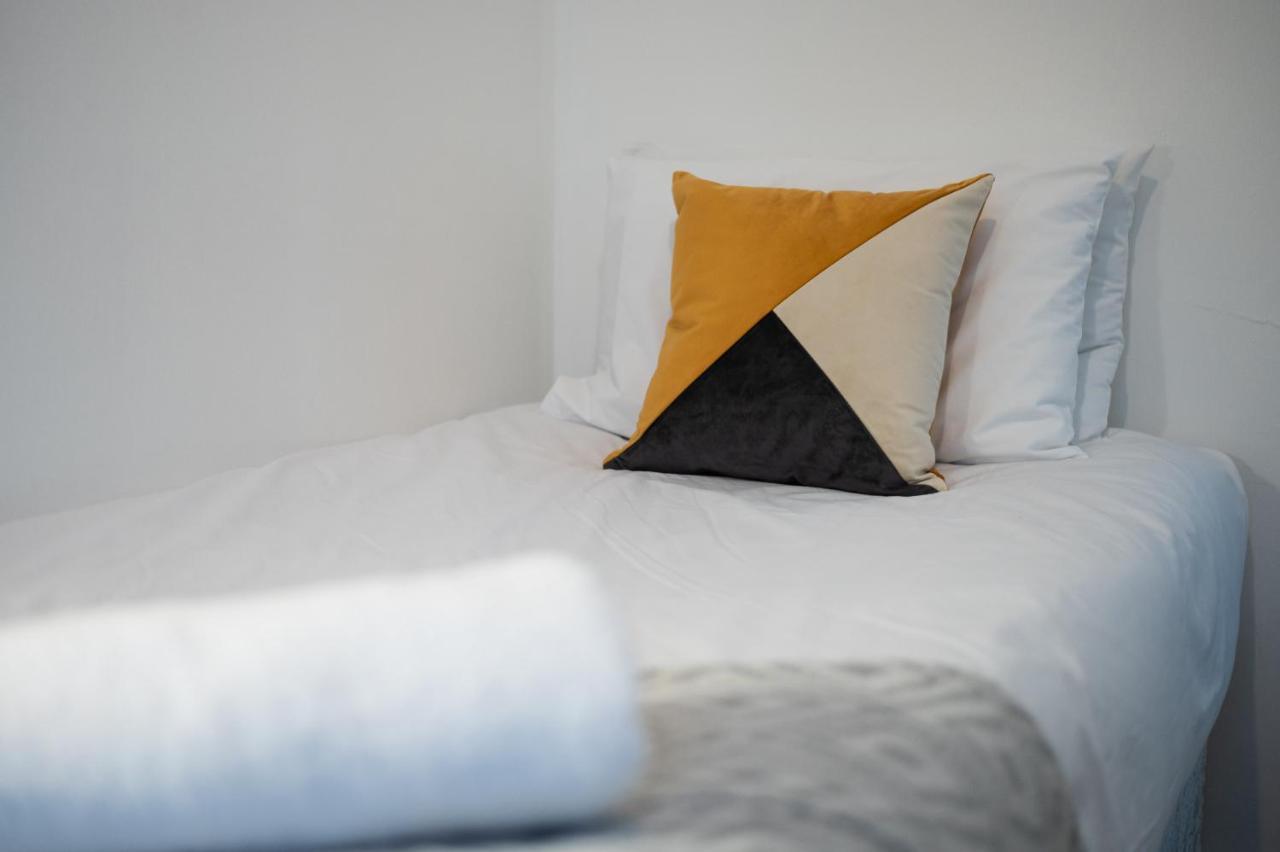 Parking, Smart Tv'S In All Rooms! Swansea Exterior photo